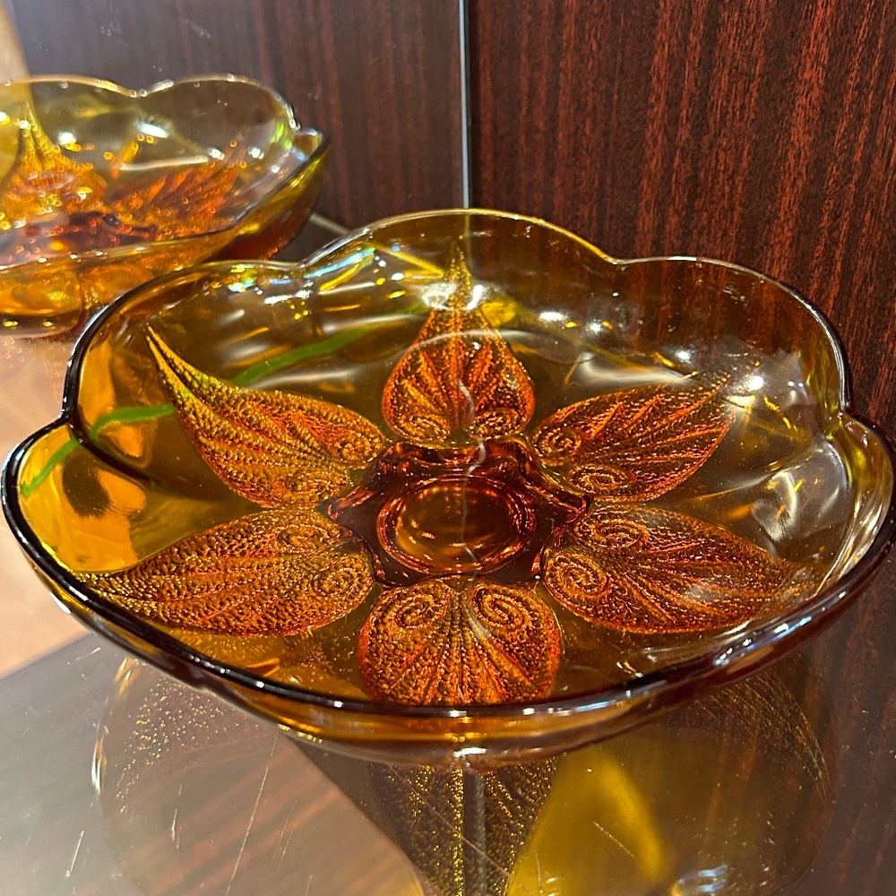 Indiana Glass Vintage Amber Bowl with Leaf Renaissance Pattern Textured